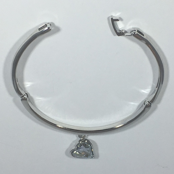 Swarovski Blue Crystal Silver Heart Charm Bangle - Picture 5 of 7